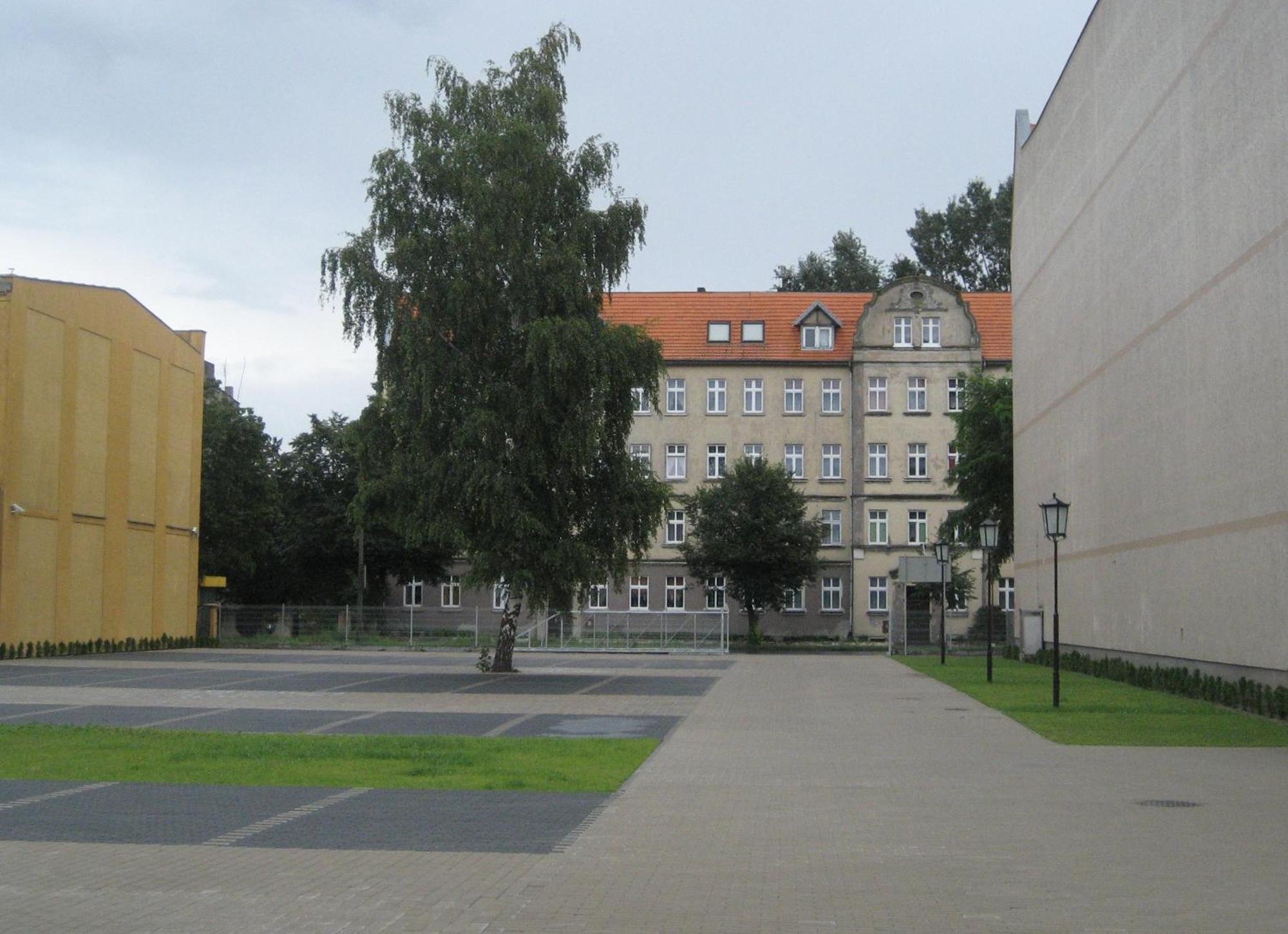 Hotel Feniks Gniezno Exterior photo